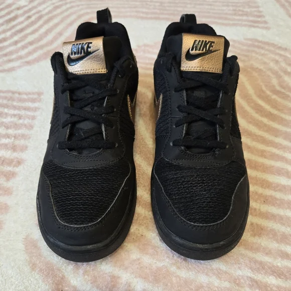 Nike Women's Court Borough Low Sneaker | 7.5 - Picture 2 of 14